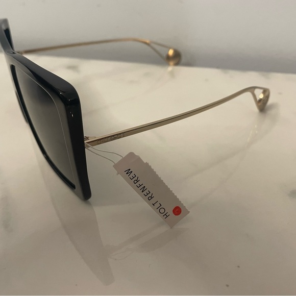 Gucci Sunglasses - Picture 2 of 7